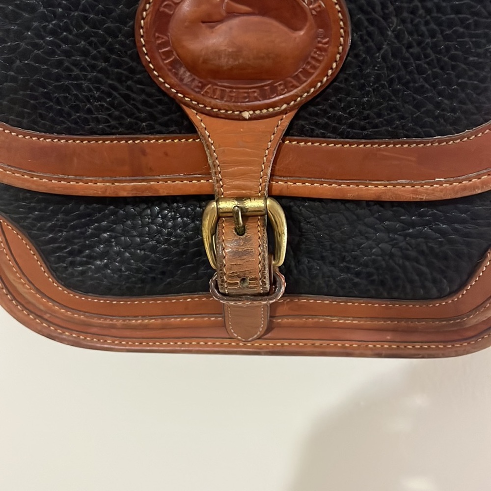 Dooney & Bourke Smaller Size Surrey Vintage  Crossbody Rare 90's Vintage - Picture 6 of 17